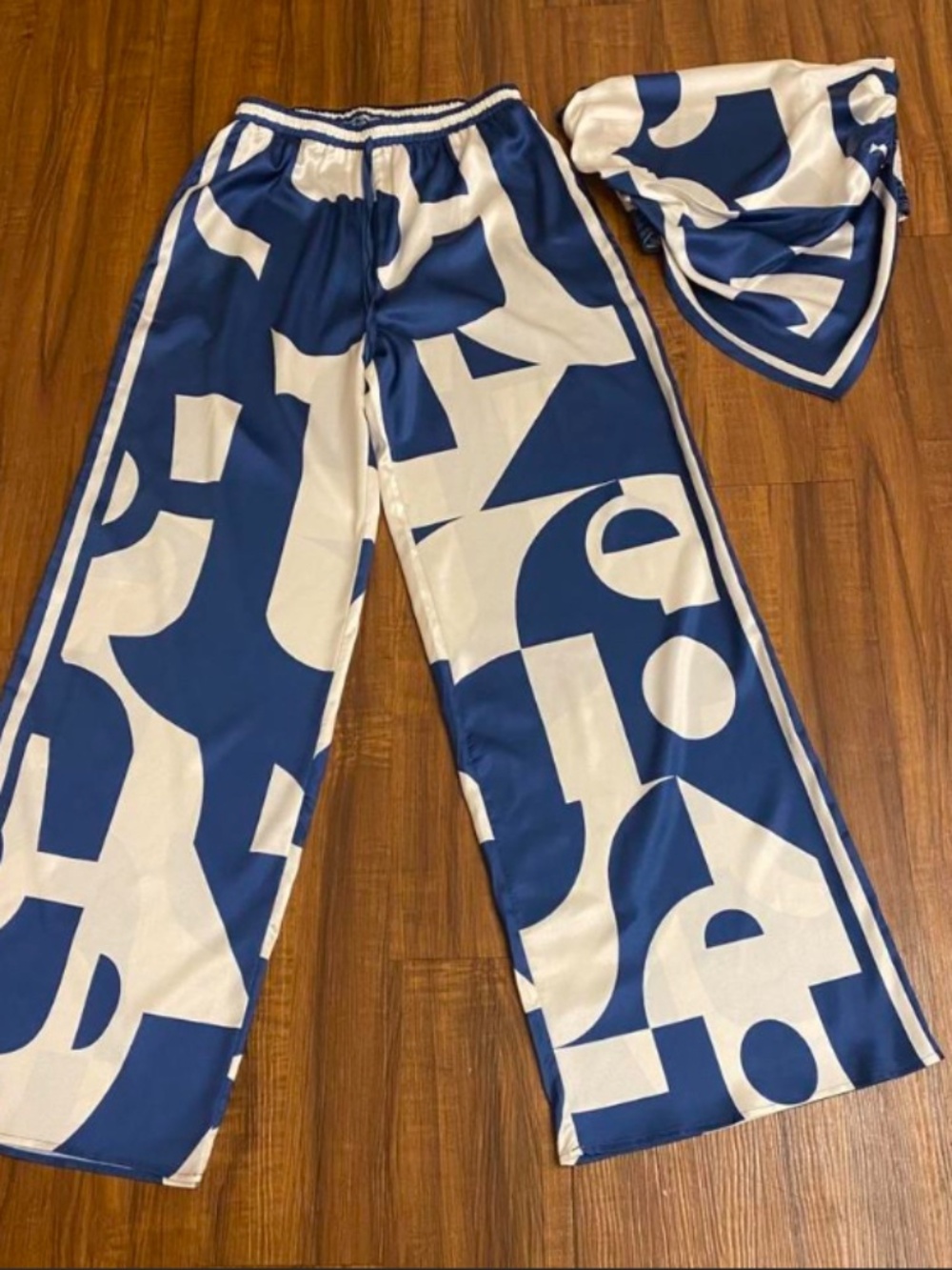 Ladies  Blue and Cream Two Piece Matching Pant Set